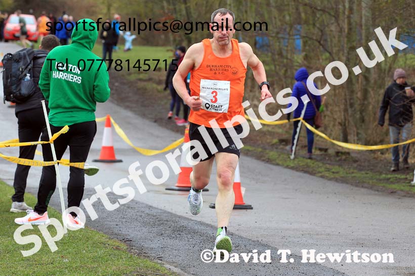 Senior Men and Veterans (Over 40s), 2023 NECAA Royal Signals Relays, Hetton le Hole, County Durham. Photo: David T. Hewitson/Sports for All Pics